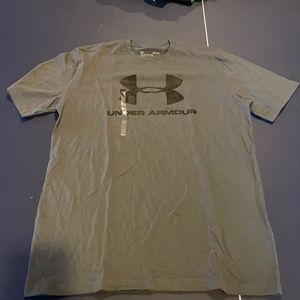 New without tags Medium Under Armour T-shirt